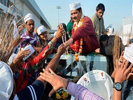 Blog: Kejriwal Must Apologise To Volunteers, Lose Ego Blog: Kejriwal Must Apologise To Volunteers, Lose Ego