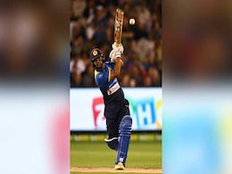 मेलबर्न टी20: आखिरी गेंद पर जीता श्रीलंका, ऑस्ट्रेलिया को पांच विकेट से दी शिकस्त मेलबर्न टी20: आखिरी गेंद पर जीता श्रीलंका, ऑस्ट्रेलिया को पांच विकेट से दी शिकस्त