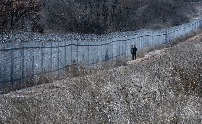 Keep out! Border Walls Around The World