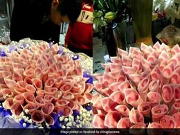 लड़के ने गर्लफ्रेंड को दिया नोटों का गुलदस्ता, आइडिया सोशल मीडिया पर हुआ VIRAL लड़के ने गर्लफ्रेंड को दिया नोटों का गुलदस्ता, आइडिया सोशल मीडिया पर हुआ VIRAL