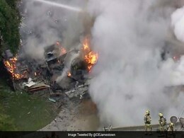 1 Dead, 4 Injured After Plane Crashes Into California Home 1 Dead, 4 Injured After Plane Crashes Into California Home