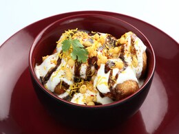 7 Famous Dishes of Delhi That You Must Try 7 Famous Dishes of Delhi That You Must Try