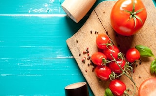 Cherry Tomatoes Vs Regular Tomatoes: What's The Difference