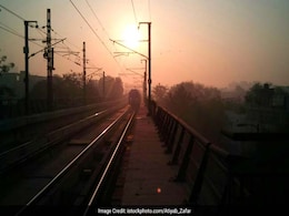 MCD Elections 2017: Delhi Metro Rail Services To Begin At 4 AM on April 23 MCD Elections 2017: Delhi Metro Rail Services To Begin At 4 AM on April 23