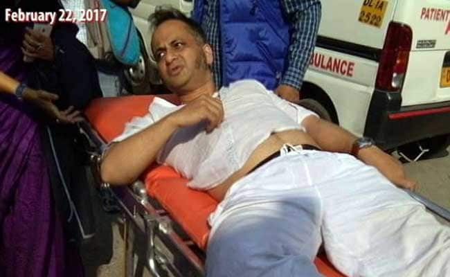 Ramjas College Violence: Delhi University Professor Prasanta Chakravarty Injured Last Week Hospitalised