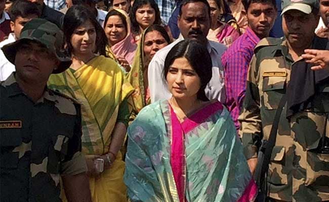 UP Elections 2017: Dimple Yadav Attacks PM Narendra Modi, Says Centre Taking 'Political Mileage' From Army