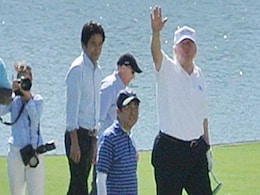 Donald Trump And Japan's PM Shinzo Abe Take A Swing At Golf Diplomacy Donald Trump And Japan's PM Shinzo Abe Take A Swing At Golf Diplomacy