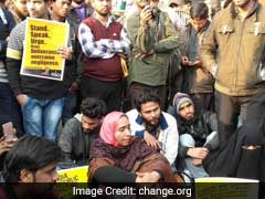 Missing JNU Student Najeeb Ahmed's Mother Stages Protest In Lucknow