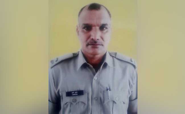 स्नैक्स कार्नर में सिलेंडर ब्लास्ट, दो दमकलकर्मियों की मौत,  दो अन्य घायल