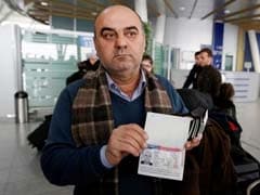 Iraqi Traveller Battling US Ban Learns To 'Never Surrender'