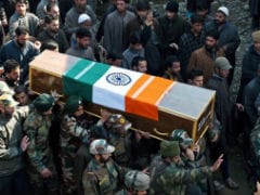An Army Jawan Gets a Hero's Welcome In Kashmir, And A Tearful Goodbye