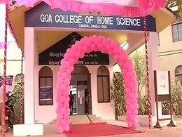 Goa Elections 2017: Pink Teddy Bears For Women First-Time Voters Draws Mixed Reviews Goa Elections 2017: Pink Teddy Bears For Women First-Time Voters Draws Mixed Reviews
