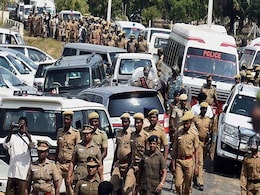 At Resort 'Hideout', Sasikala Sets Up Camp, MLA Escaped In Bermuda Shorts At Resort 'Hideout', Sasikala Sets Up Camp, MLA Escaped In Bermuda Shorts