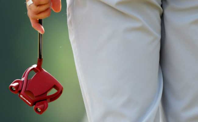 घड़ियाल ने पकड़ लिया गोल्फ खिलाड़ी का पैर, लंबा चला संघर्ष, जानिए फिर क्या हुआ...