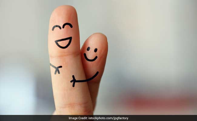 Valentine Week 2017: Spread Love And Warmth This Hug Day