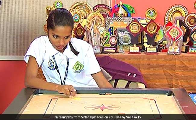 16 साल की हुस्ना समीरा ने कैरम खेलकर रचा इतिहास, अब दुनिया कर रही सलाम