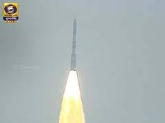 President Mukherjee, PM Narendra Modi Congratulate ISRO For Launching 104 Satellites