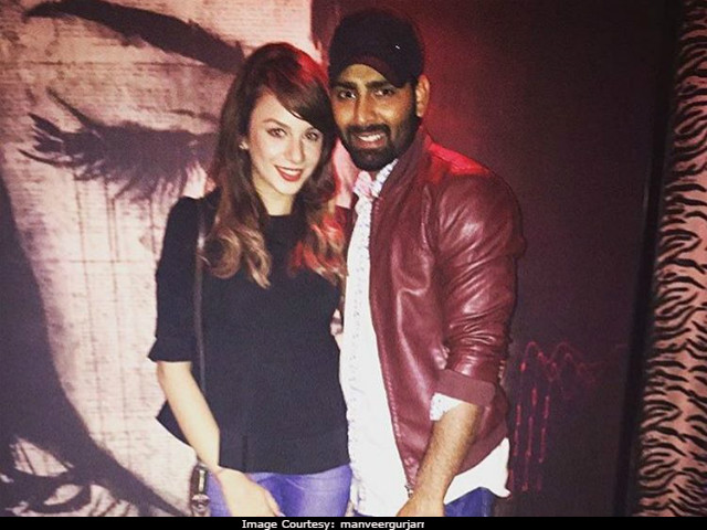 <I>Bigg Boss 10</i>: Manveer Gurjar, Nitibha Kaul Partied Together. See Pics And Videos