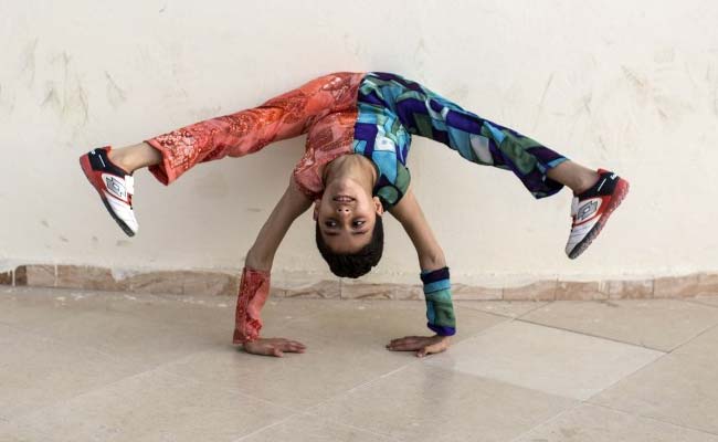 Gaza's 'Spider-Man' Contortionist Enters Record Books