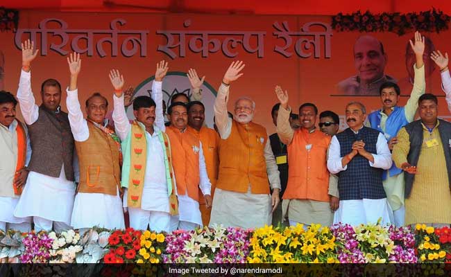 UP Elections 2017: PM Narendra Modi Seeks To Puncture 'Kaam Bolta Hai' Slogan Of Akhilesh Yadav