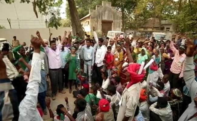 Is Working For Dalit Rights Anti-National, Ask Protesters In Gujarat