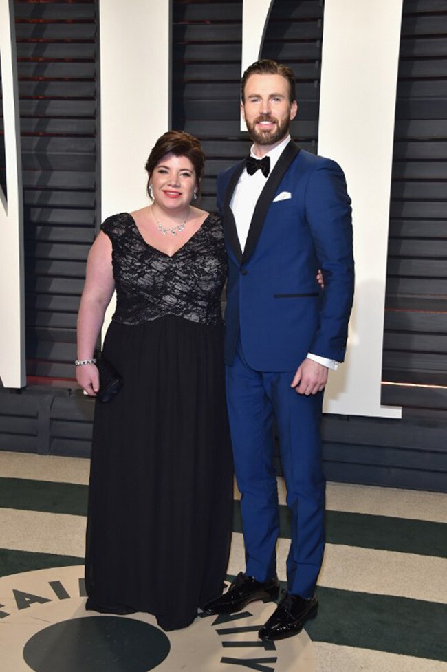 oscars-chris-evans-sister-shanna-evans_650x977_81488191225.jpg