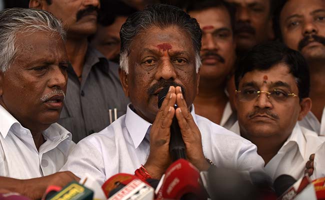 O Panneerselvam, Now Ex-Chief Minister, Loses Car's <i>Lal Batti</i>, Vows 'More To Come'