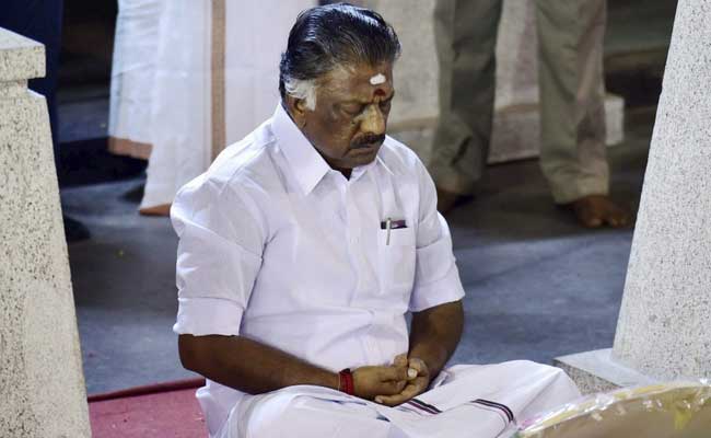 O Panneerselvam vs VK Sasikala Ends His Career As Loyalist. What Next?