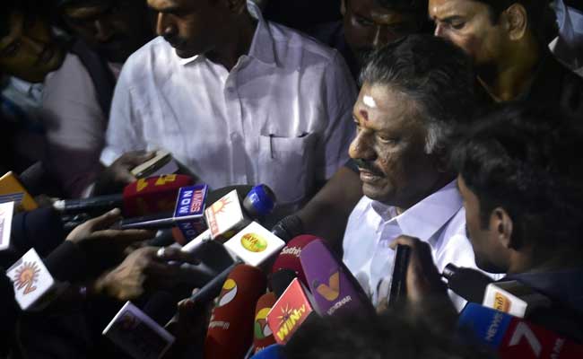With Revolt, O Panneerselvam Is Having A Bit Of A Social Media Moment