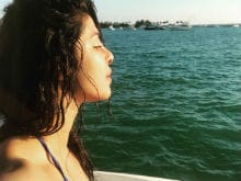 Priyanka Chopra's Beach Vacation Pics Prove Her Weekend Was Better Than Yours