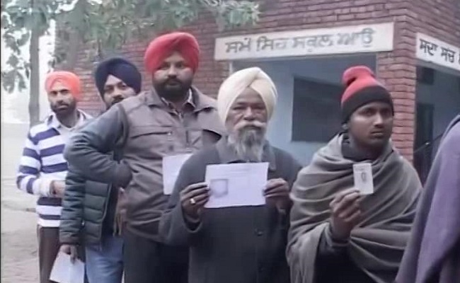 Punjab Civic Body Elections 2017: Voting Under Way In Amritsar, Jalandhar And Patiala
