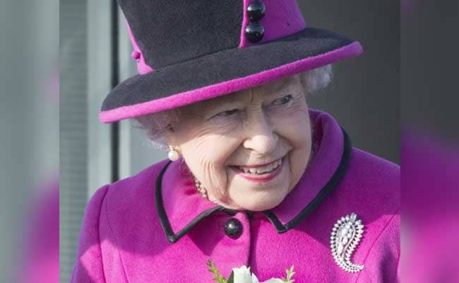 British Queen Elizabeth II Completes 65 Years On British Throne