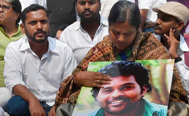 Rohith Vemula's Mother Meets Telangana Chief Minister, Seeks 'Justice'