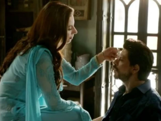 Ban On Shah Rukh Khan And Mahira Khan's <i>Raees</i> In Pakistan Receives Mixed Reactions