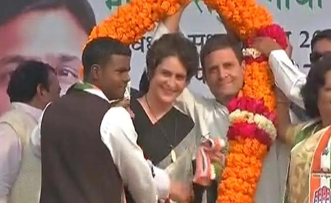 UP Elections 2017: Rahul Gandhi Jabs PM: We Were Shown DDLJ's SRK, Got Sholay's Gabbar Singh