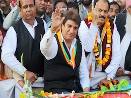 Raj Babbar Arrested While On His Way To Farmers' Protest, Later Released Raj Babbar Arrested While On His Way To Farmers' Protest, Later Released