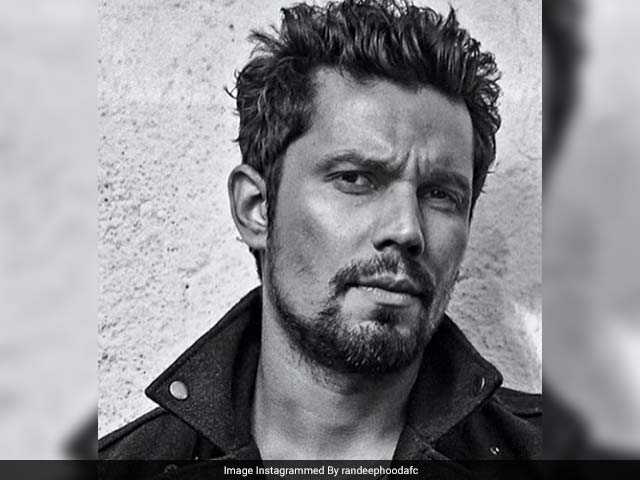 Accused Of Trolling Gurmehar Kaur, Randeep Hooda Writes 'Don't Hang Me Over A Laugh'