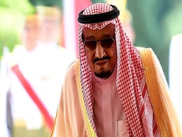 Saudi King Reported To Be Taking 506 Tons Of Luggage, Including Two Limos, On Trip To Indonesia Saudi King Reported To Be Taking 506 Tons Of Luggage, Including Two Limos, On Trip To Indonesia
