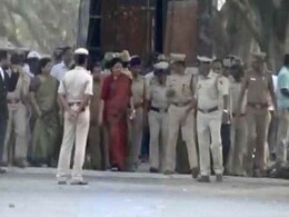 VK Sasikala, Prisoner Number 9234, Slept On The Floor In Bengaluru Jail Cell VK Sasikala, Prisoner Number 9234, Slept On The Floor In Bengaluru Jail Cell