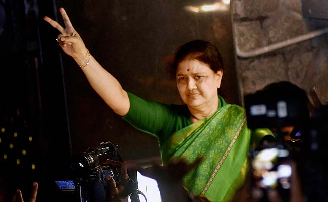 Governor To Arrive in Chennai Today, Will Meet VK Sasikala, Supporters: 10 Points