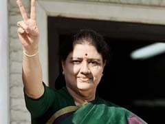 VK Sasikala, Chief Minister To Be Or Not To Be? Governor Consults Legal Experts
