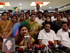Sasikala, In Tears, Reveals To Lawmakers 'Jayalalithaa's Last words'