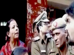 ABVP नेता पर डीयू की लॉ फैकेल्टी की डीन को धमकी देने का आरोप, वीडियो हुआ वायरल ABVP नेता पर डीयू की लॉ फैकेल्टी की डीन को धमकी देने का आरोप, वीडियो हुआ वायरल