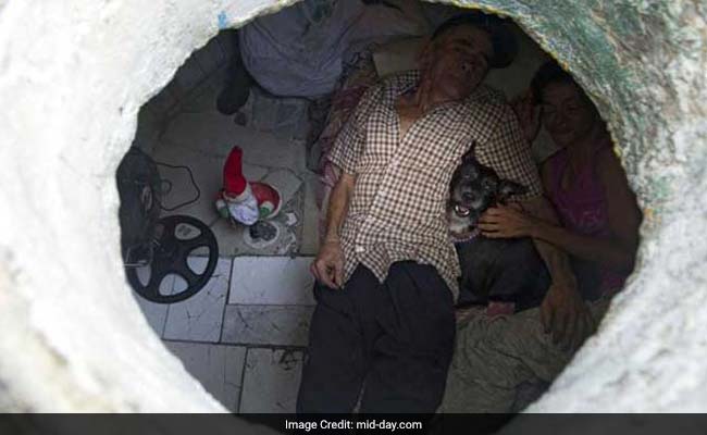 This Couple Has Been Living In The Gutter For 22 Years