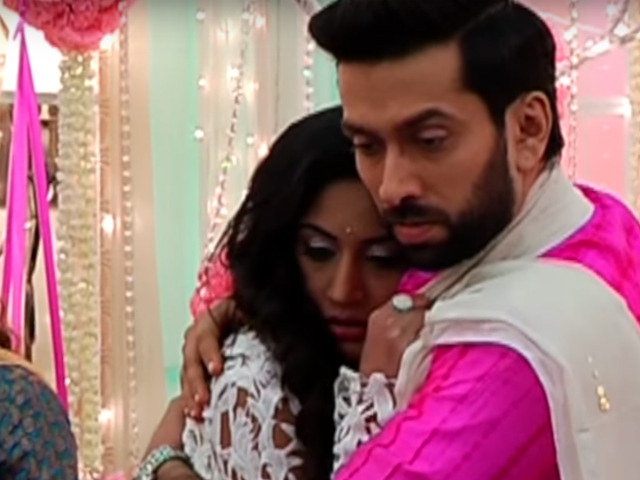 <I>Ishqbaaz</i>, February 22, Written Update: Shivaay Saves Anika's Life