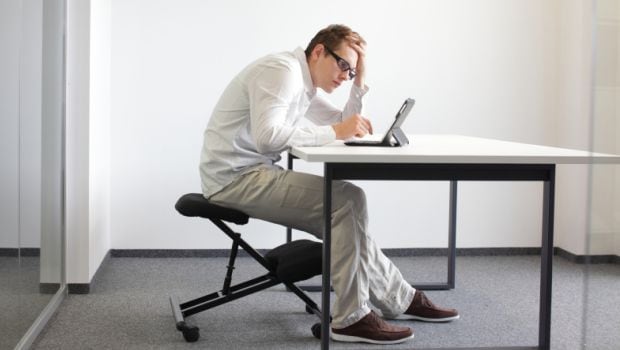 Experts Link Prolonged Sitting With Risk of Premature Death