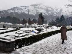 Jammu And Kashmir: Highest Snowfall In 10 Years, Highway Shut For 4 Days