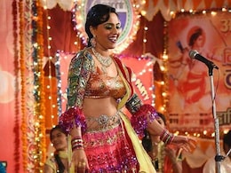 <I>Anaarkali Of Aarah </i> Trailer: Meet Swara Bhaskar As A Fiesty Singer <I>Anaarkali Of Aarah </i> Trailer: Meet Swara Bhaskar As A Fiesty Singer