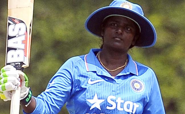 महिला क्रिकेट वर्ल्ड कप क्वालिफायर : भारत की थिरुश कामिनी ने ठोका शतक, आयरलैंड को हराया