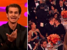 How Andrew Garfield And Ryan Reynolds Ended Up Kissing At Golden Globes